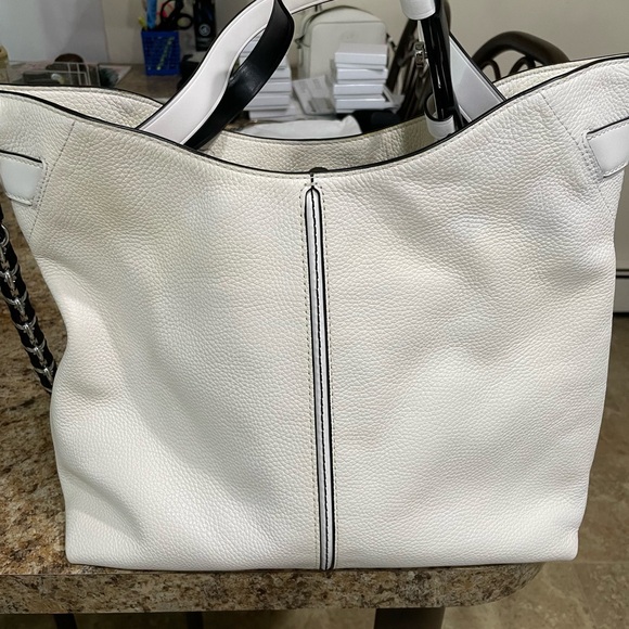 Michael Kors White Pebbled W/Black Leather Chain Large Satchel Bag - Picture 2 of 16